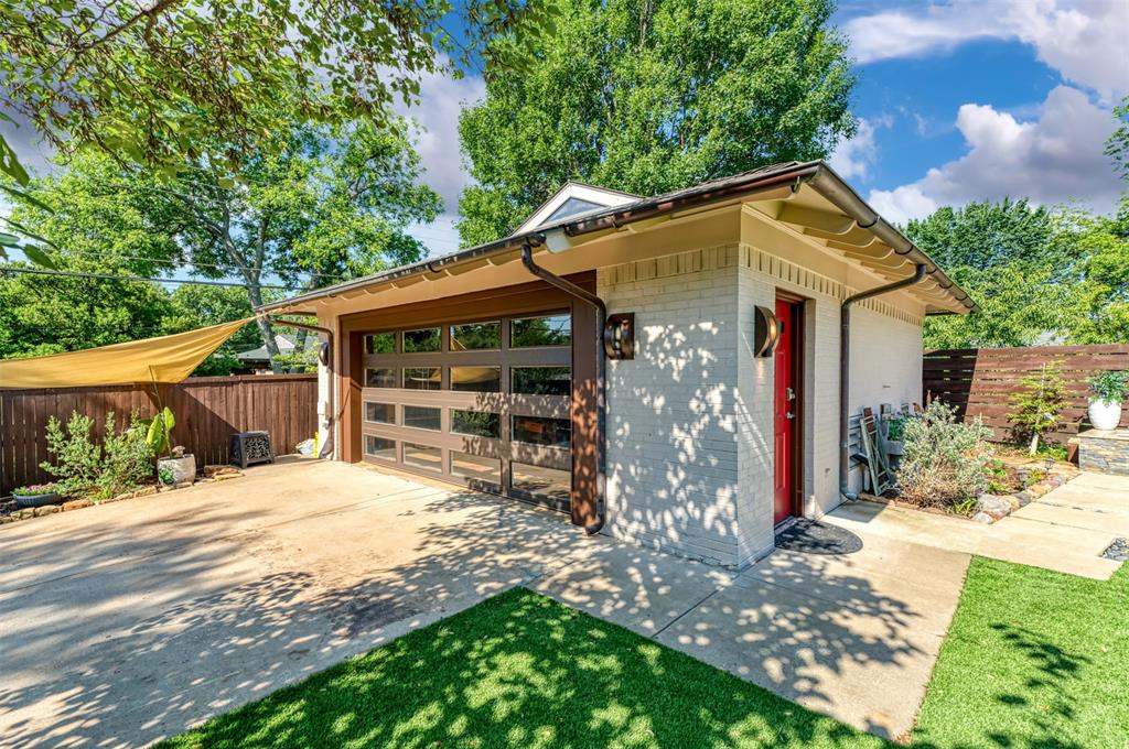 Lake Terrace - Residential