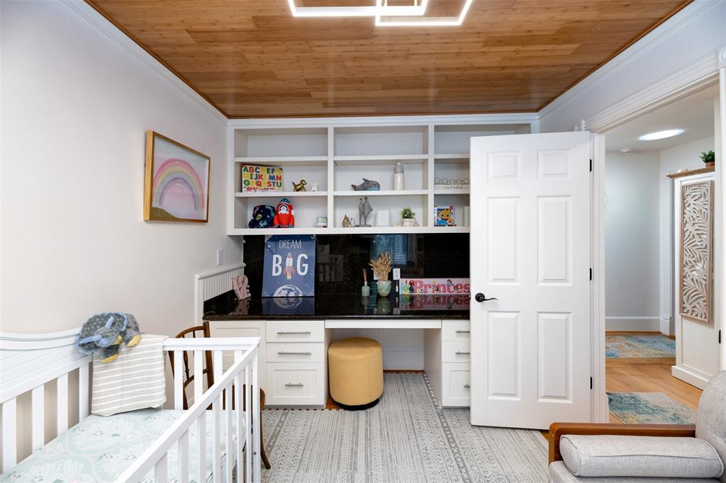 Lake Terrace - Residential