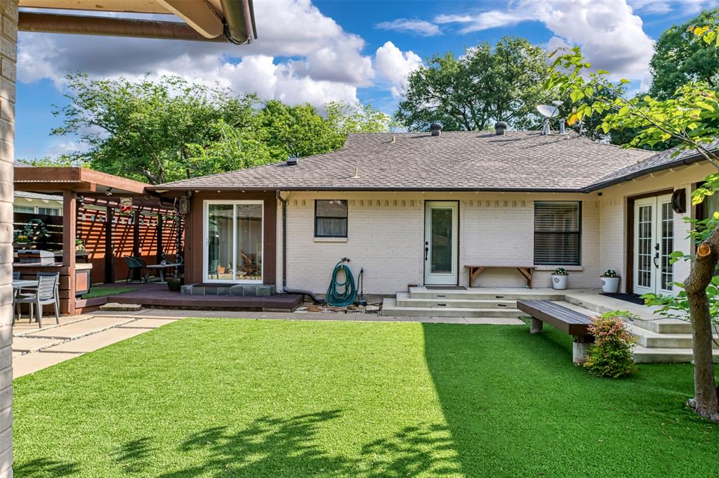 Lake Terrace - Residential