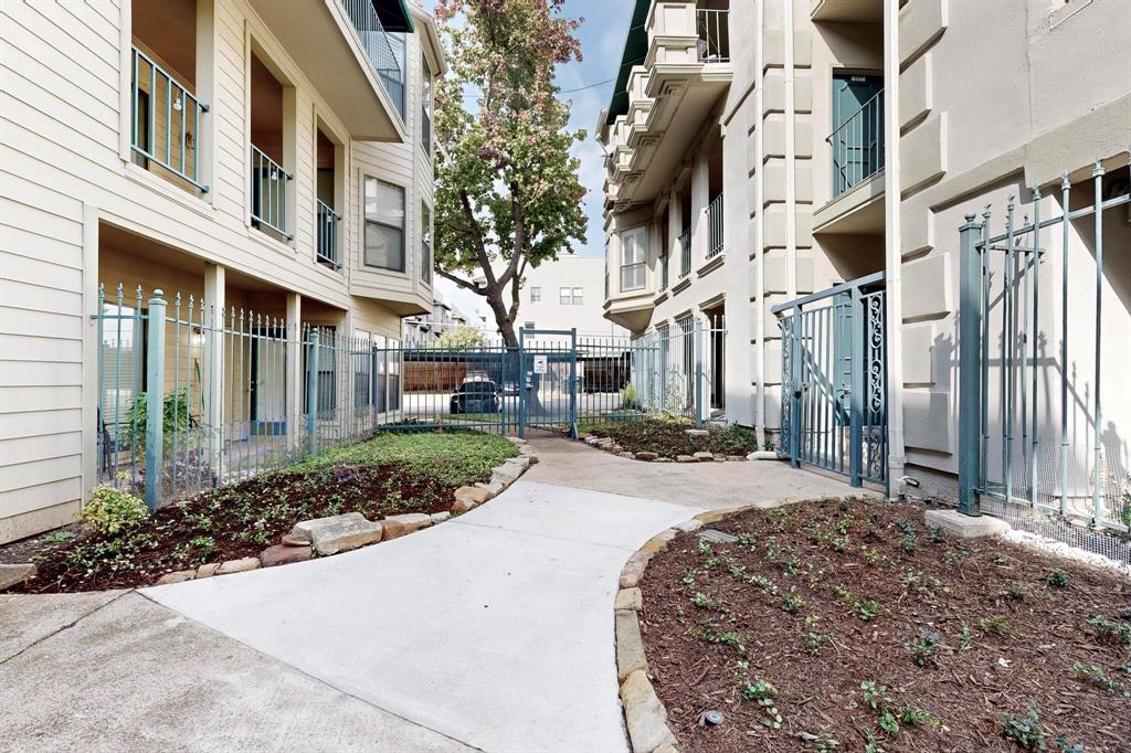 Bryan Place Condo - Residential