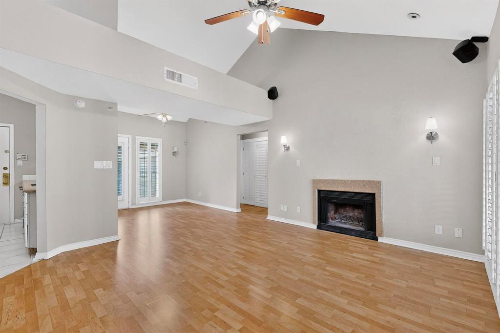 Bryan Place Condo - Residential