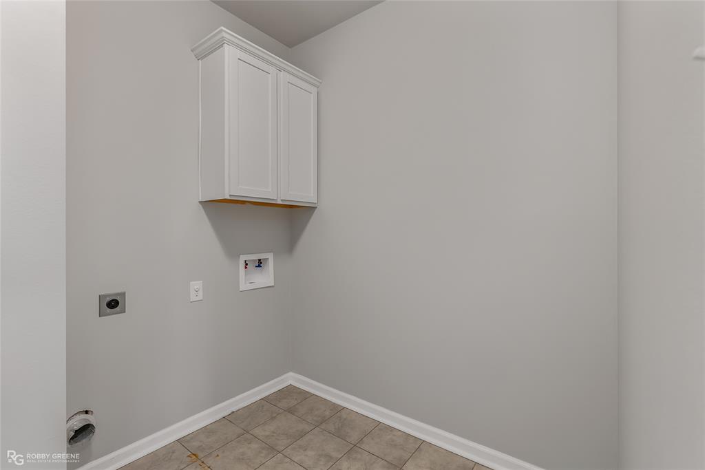 VICTORIA MEADOWS - Residential