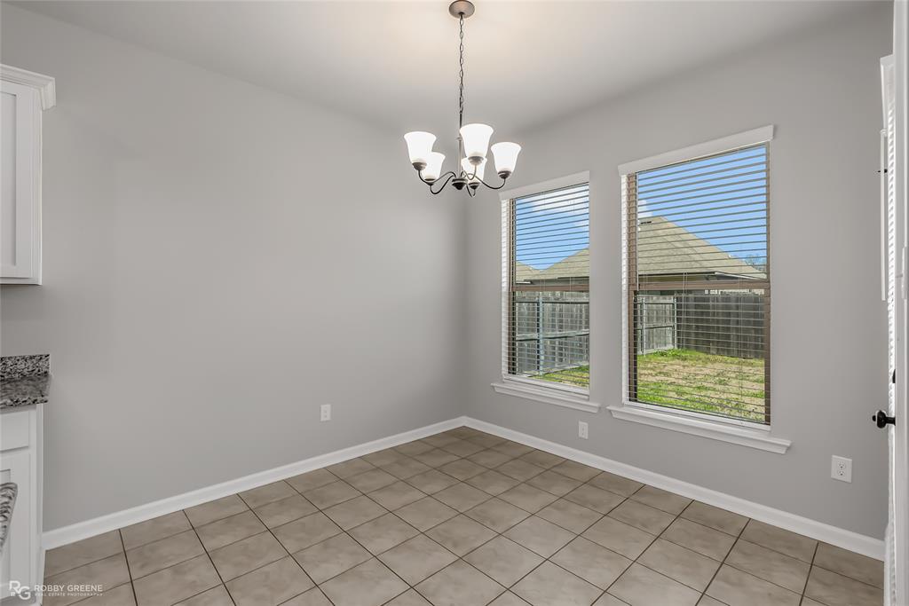 VICTORIA MEADOWS - Residential