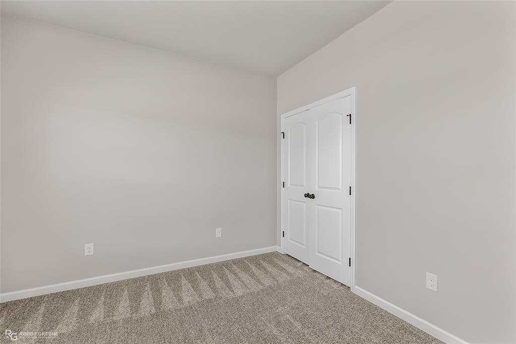 VICTORIA MEADOWS - Residential