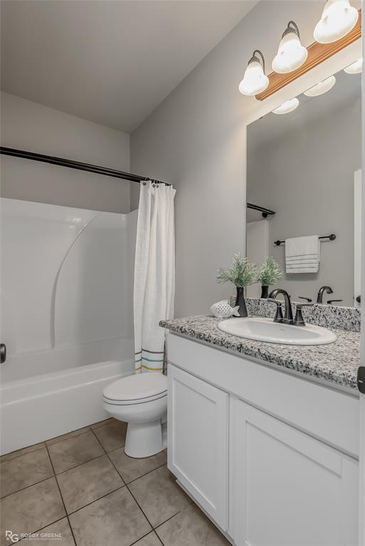 VICTORIA MEADOWS - Residential