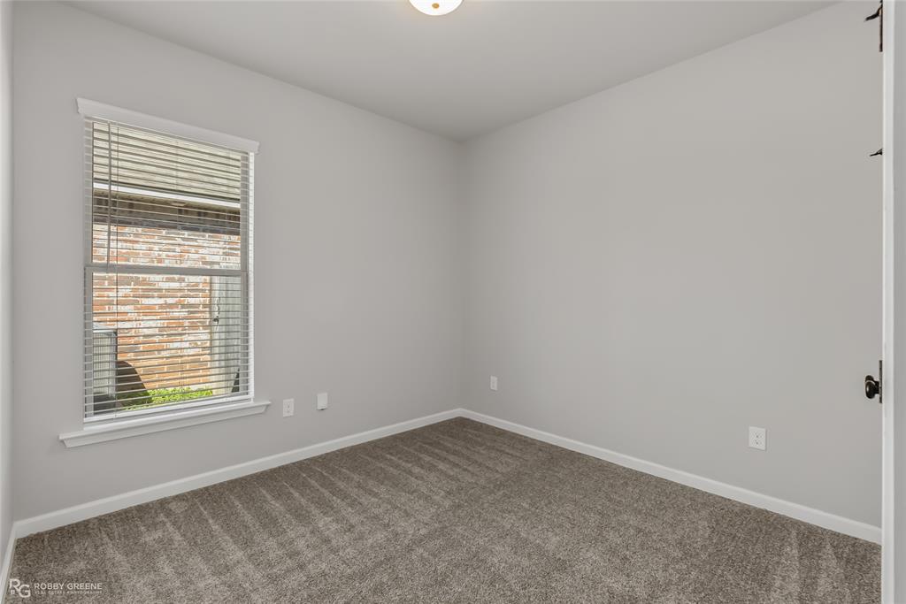 VICTORIA MEADOWS - Residential