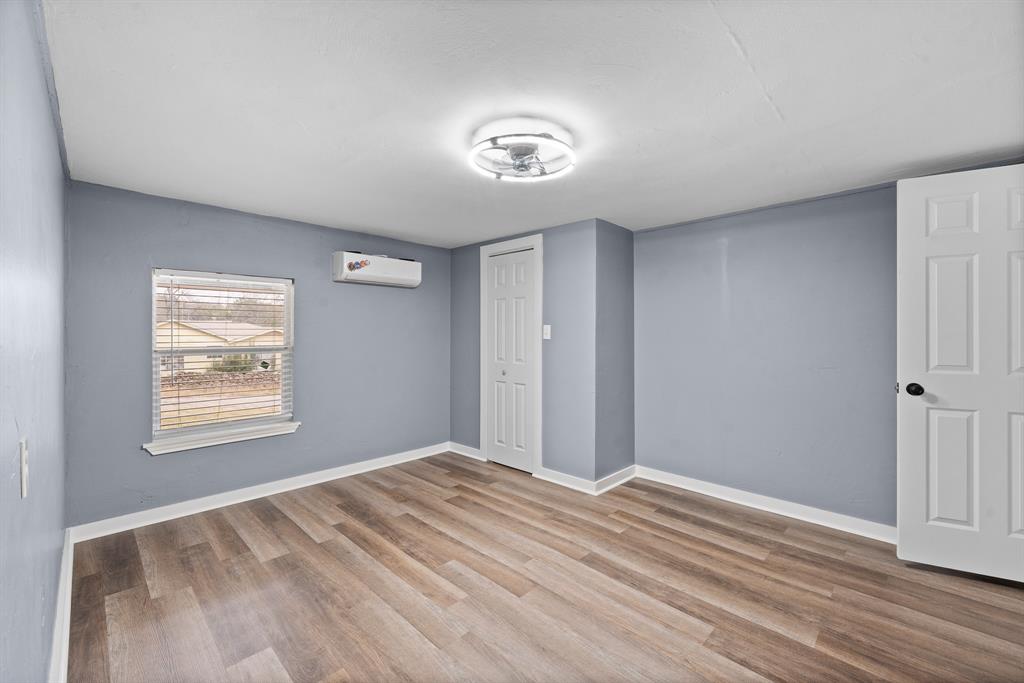 Lake Edge Harbor - Residential