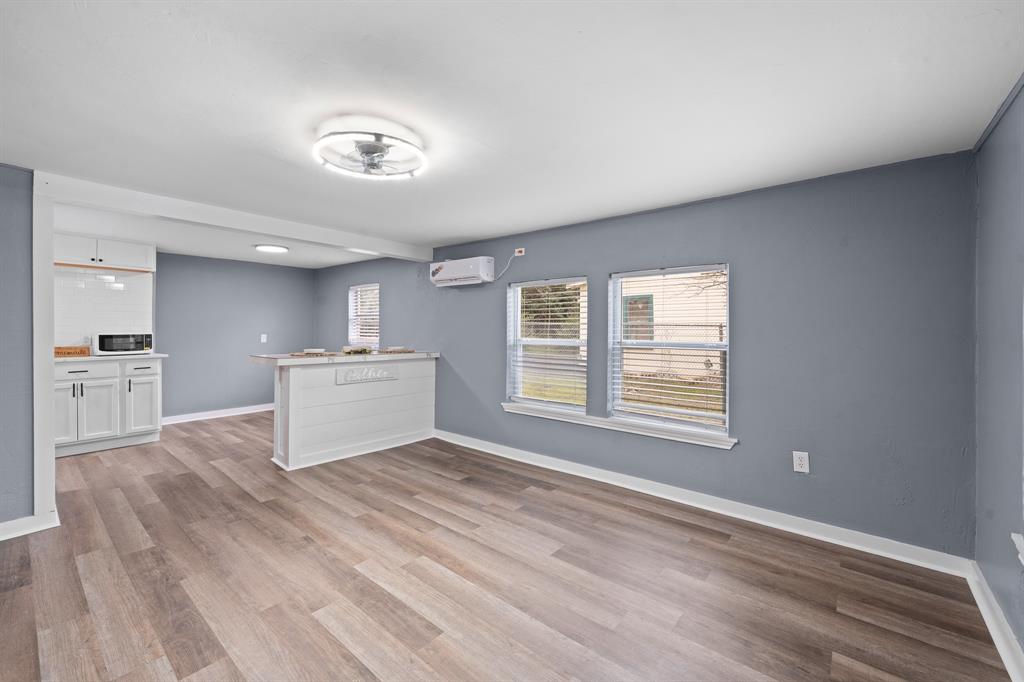 Lake Edge Harbor - Residential