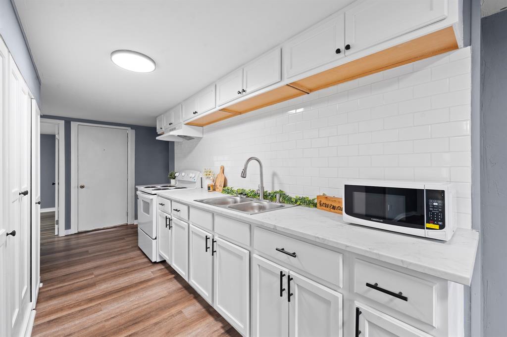 Lake Edge Harbor - Residential