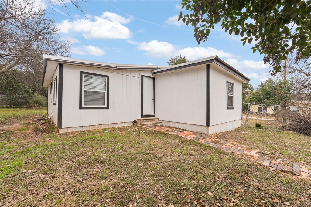 Lake Edge Harbor - Residential