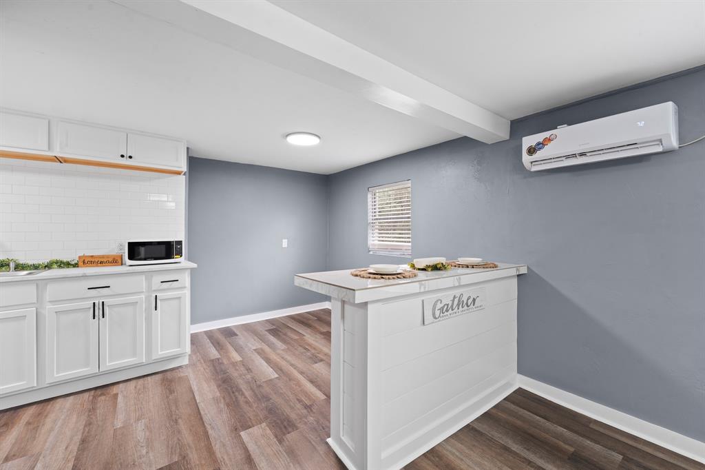 Lake Edge Harbor - Residential