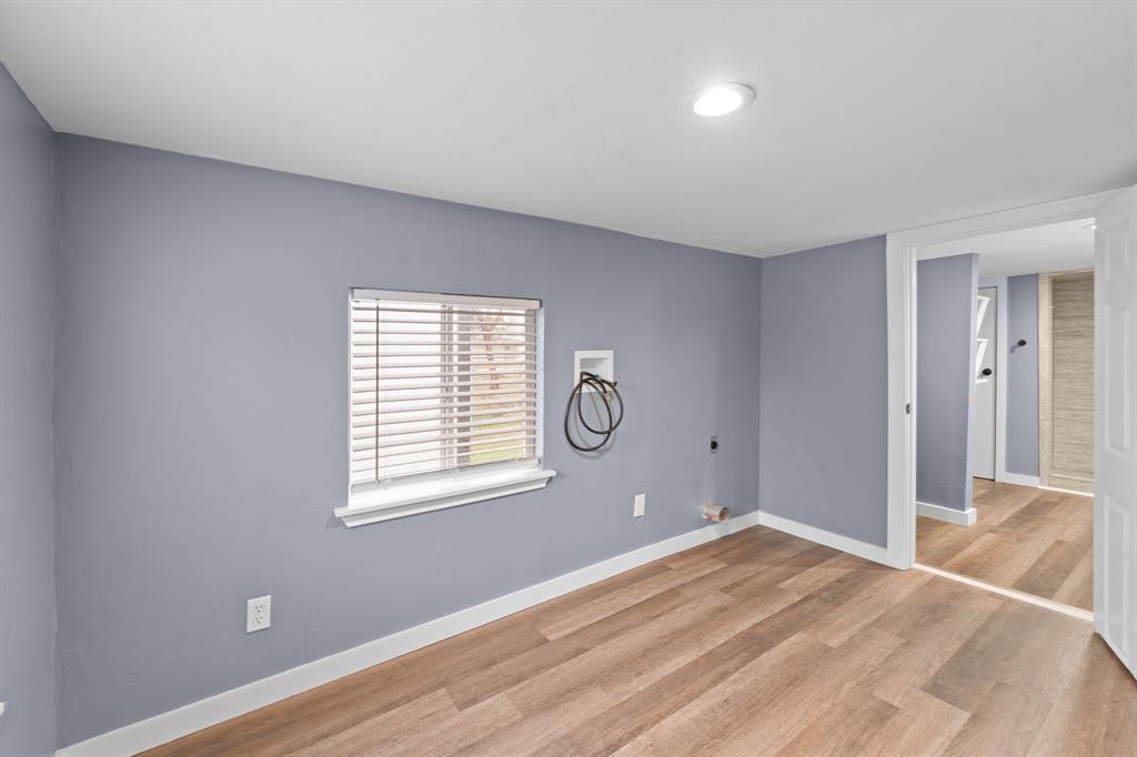 Lake Edge Harbor - Residential