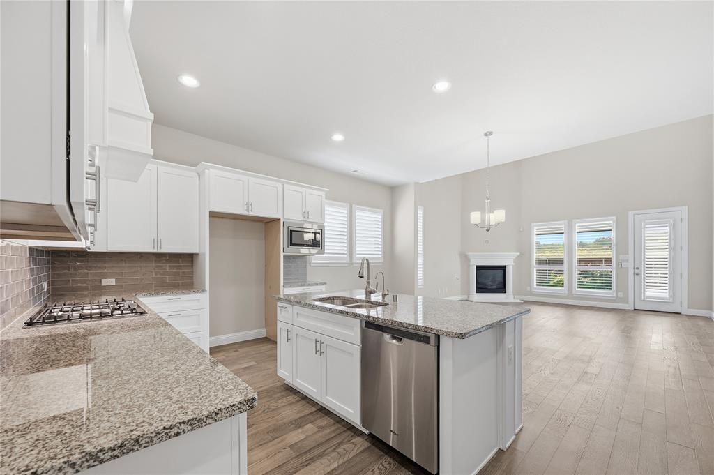 Farmers Branch, Texas 75234, United States, 4 Bedrooms Bedrooms, ,3 BathroomsBathrooms,Residential,Active,235996