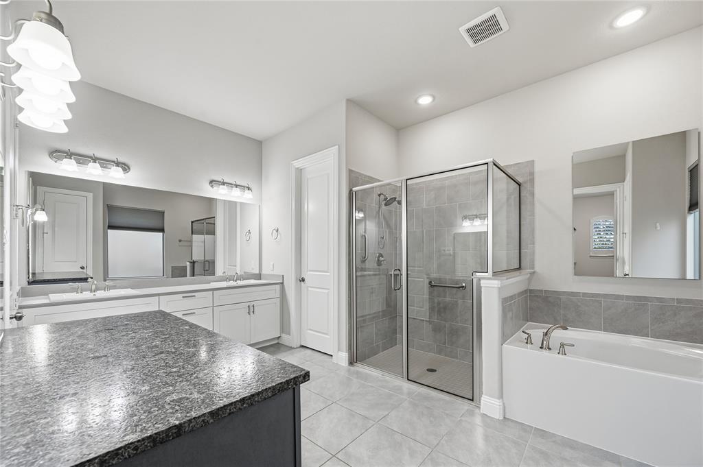 Farmers Branch, Texas 75234, United States, 4 Bedrooms Bedrooms, ,3 BathroomsBathrooms,Residential,Active,235996