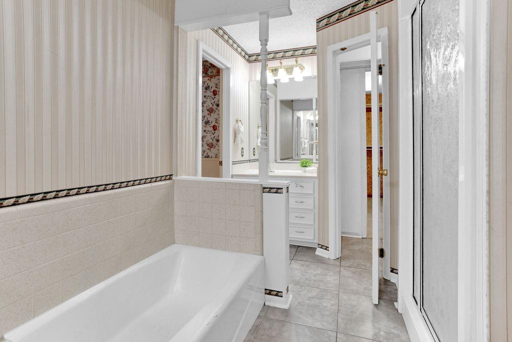 Hideaway - Residential