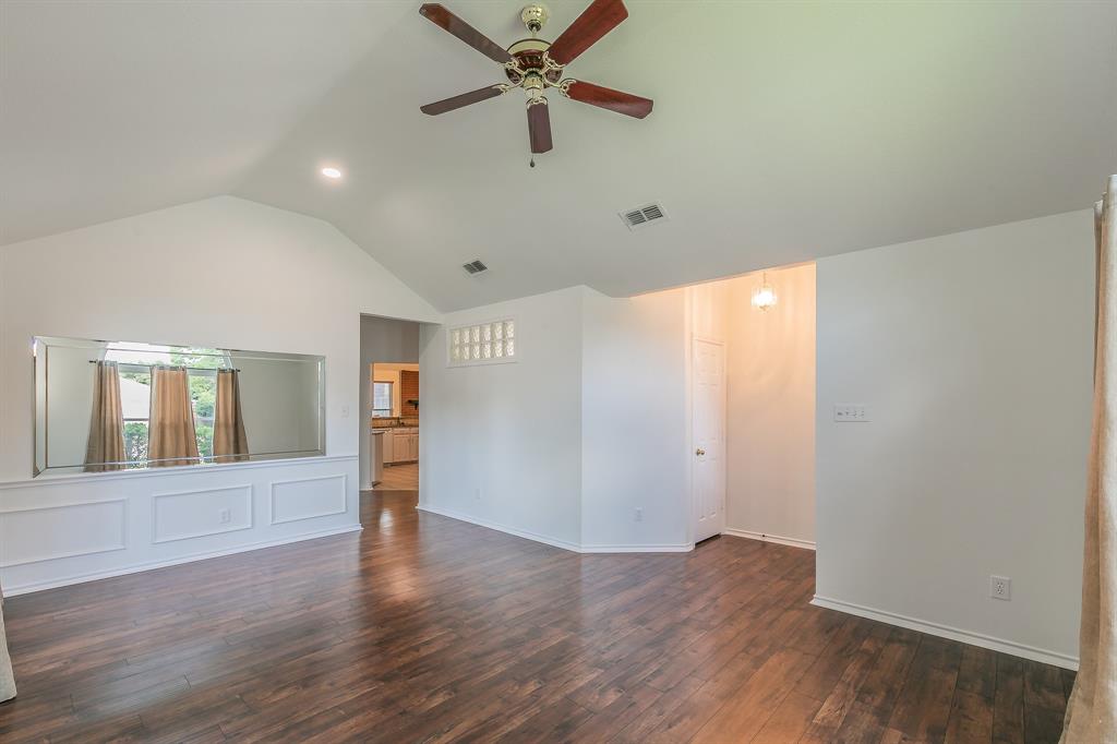 2124 Stoneridge Drive