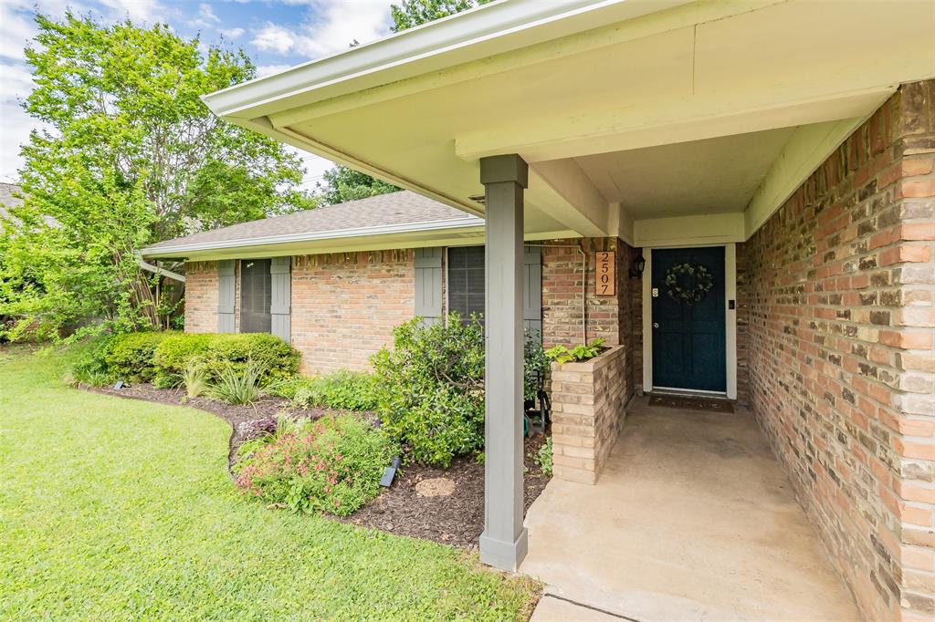 2507 Smouldering Wood Drive