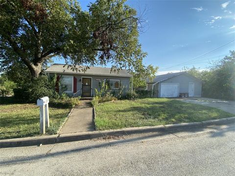 203 12th Street Mineral Wells TX 76067