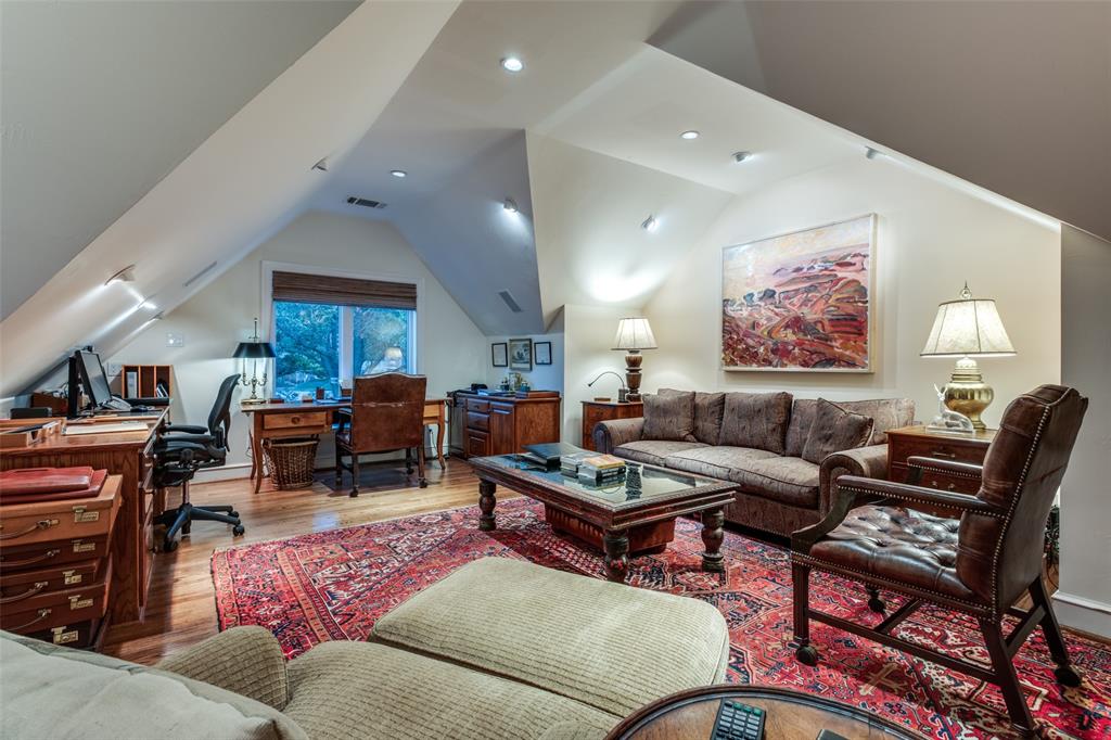 Briarwood Place - Residential