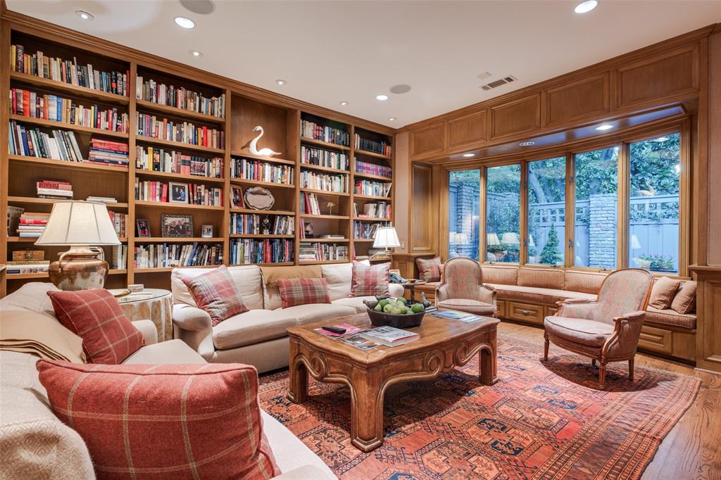 Briarwood Place - Residential