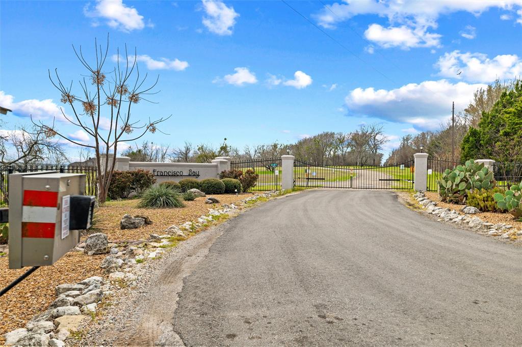 Francisco Bay I - Land