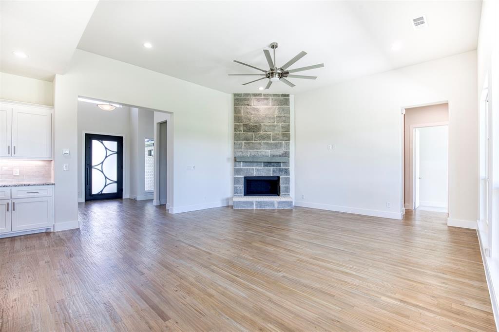 1407 Deerfield Drive