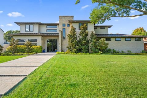 Photo of 6215 Yorkshire Drive, Dallas, TX 75230 (MLS # 21066297)