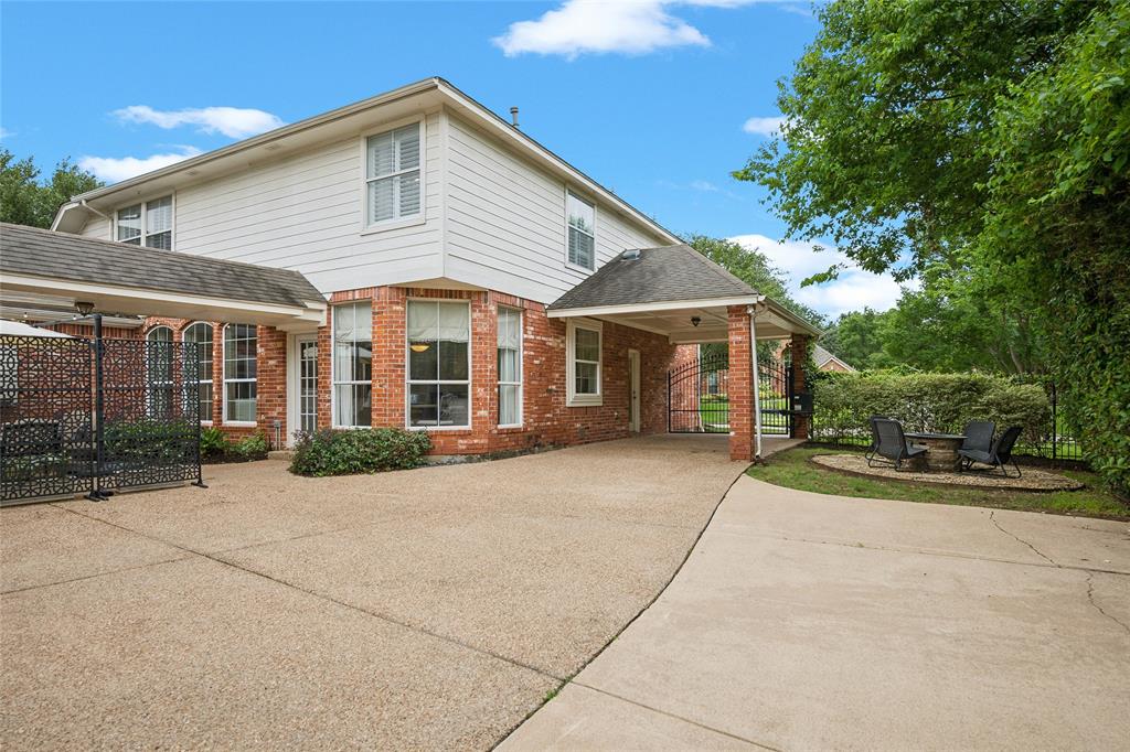 703 Heatherglen Drive
