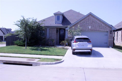 Photo of 5301 Brazos Lane, Denton, TX 76226 (MLS # 21348368)