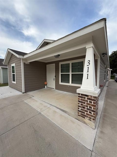 311 SW 14th Avenue Mineral Wells TX 76067