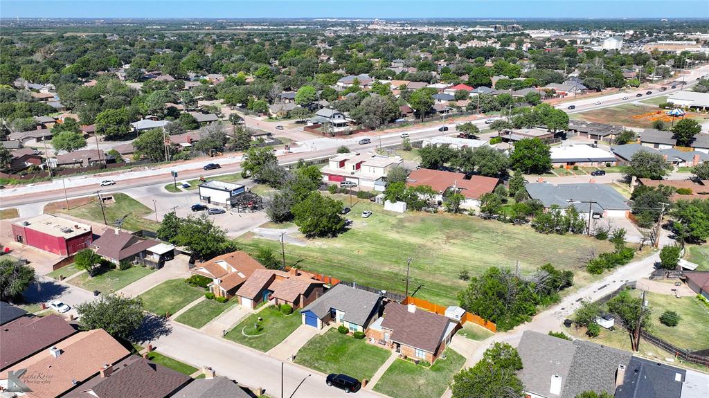 Button Willow Pkwy - Land