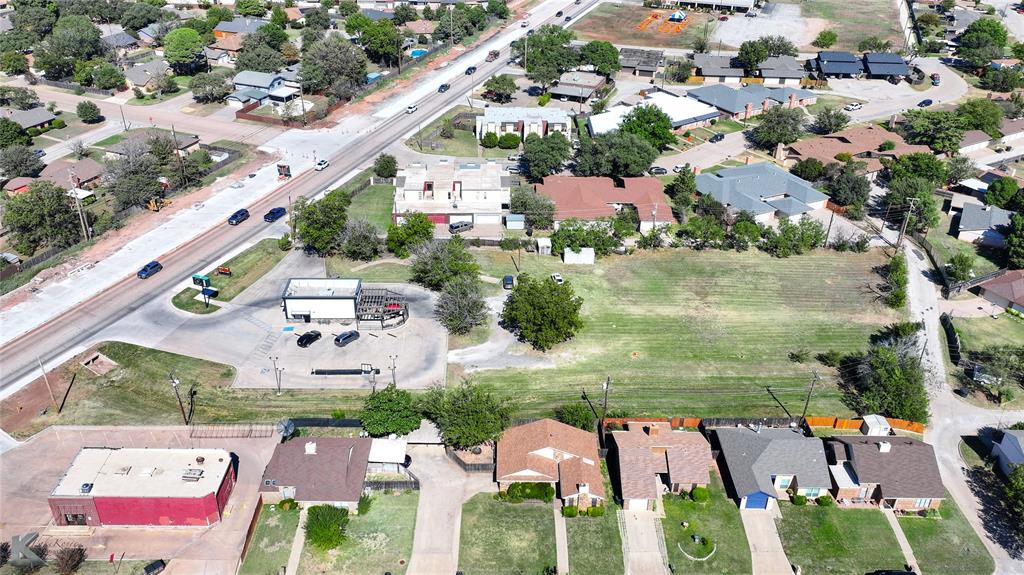 Button Willow Pkwy - Land