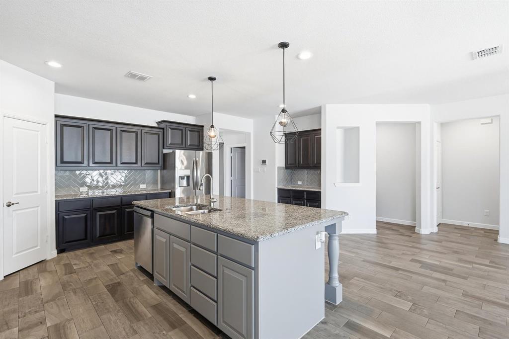 Pecan Square Ph 1b - Residential Lease