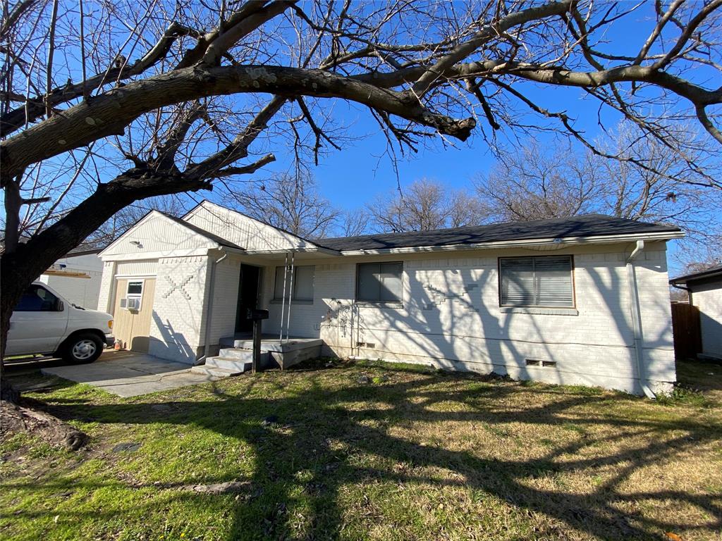 Photo of 3429 Moon Drive, Mesquite, TX 75150 (MLS # 21348470)