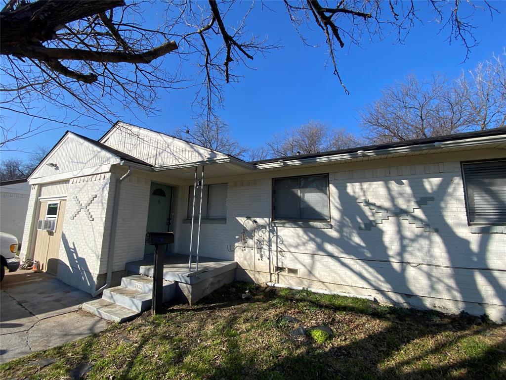 Photo of 3429 Moon Drive, Mesquite, TX 75150 (MLS # 21348470)