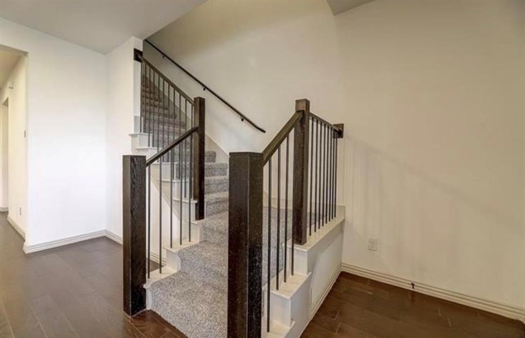 Viridian Village 1g - Residential