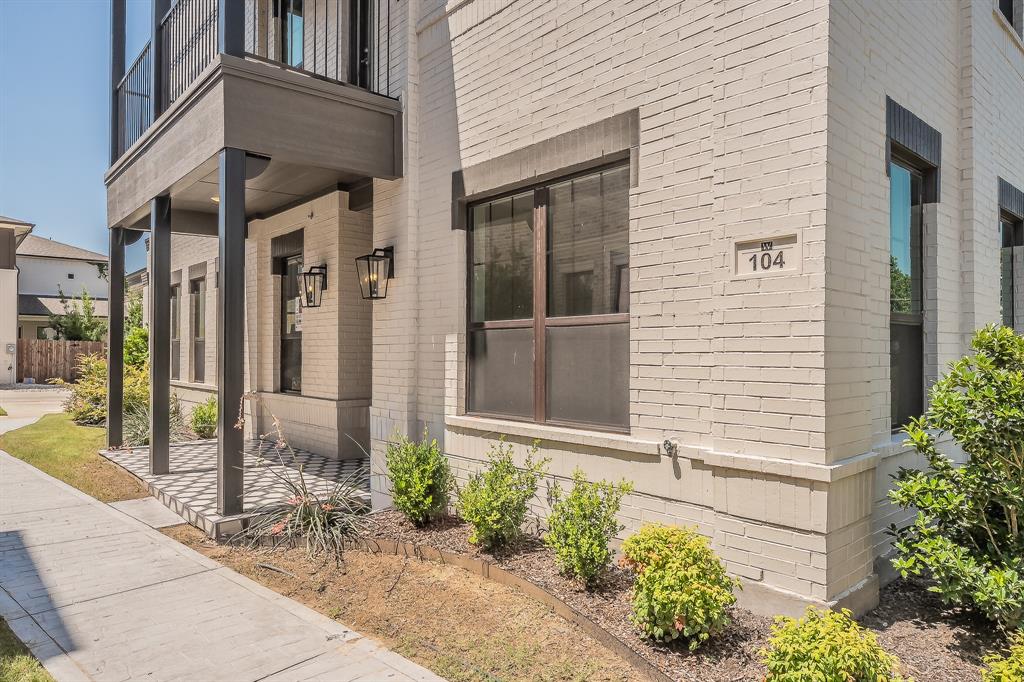 305 Sunset Lane 104