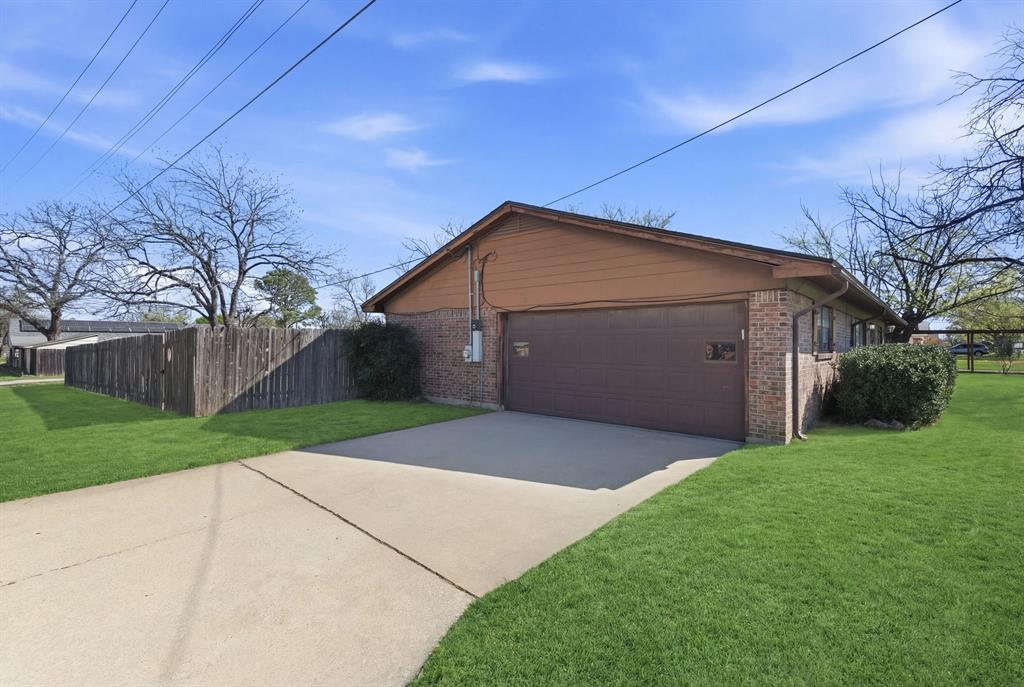 Royal Oaks - Residential