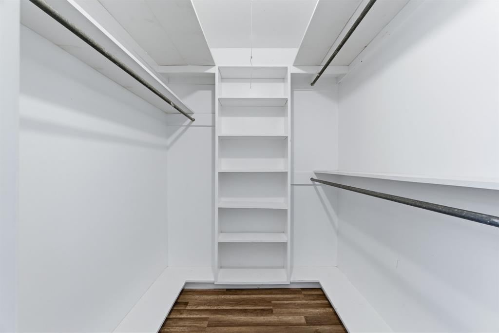 Royal Oaks - Residential