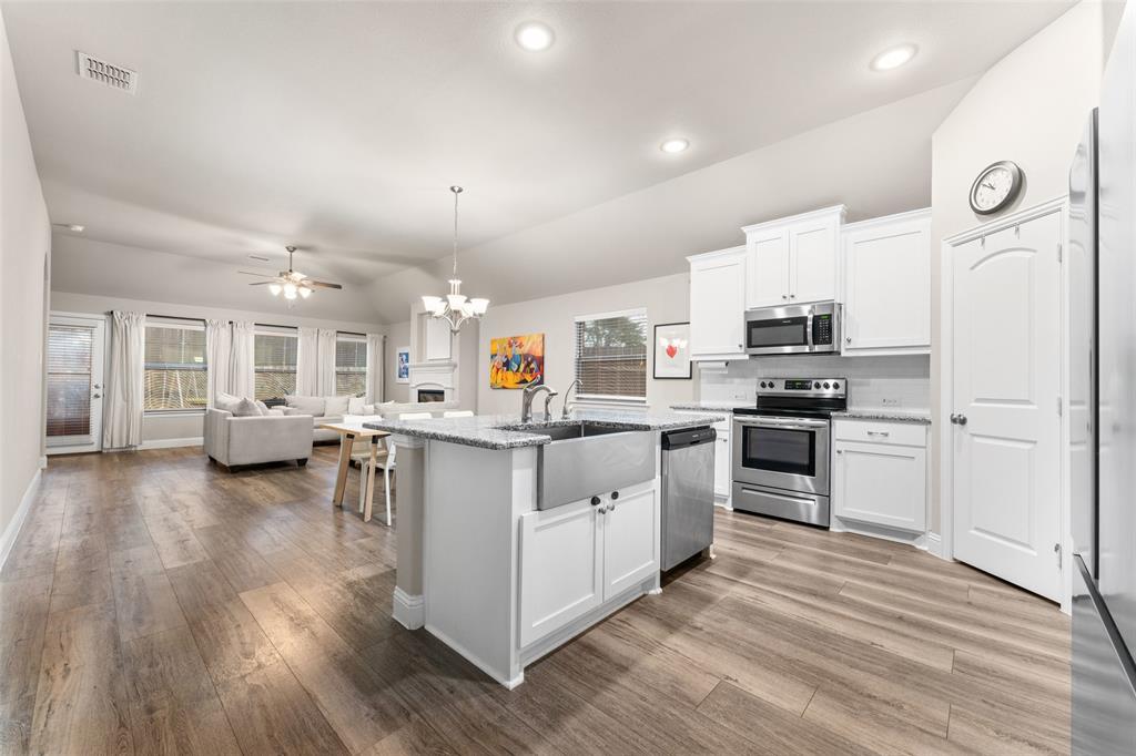 402 Oleander Drive