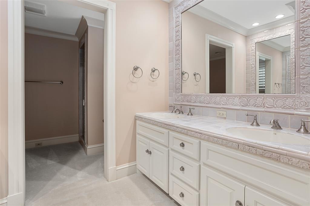 Shady Oaks Country Club Add - Residential