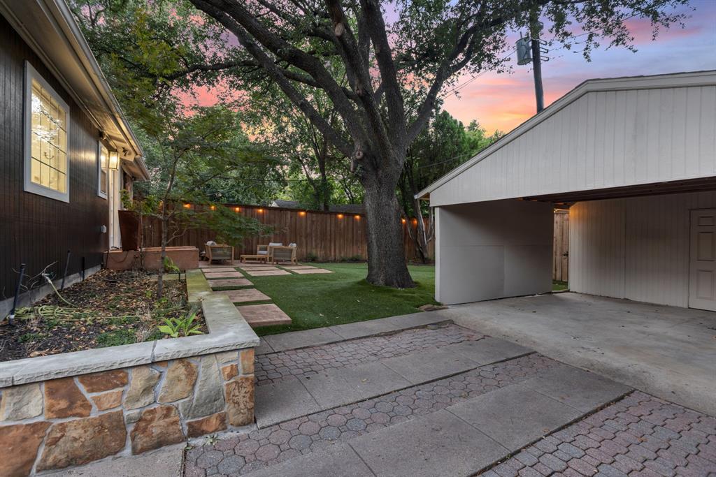 Wilshire Heights - Residential