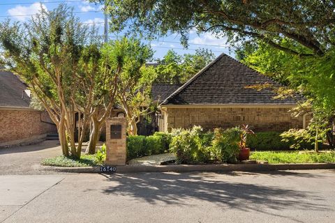 Photo of 16140 Chalfont Circle, Dallas, TX 75248 (MLS # 21286007)
