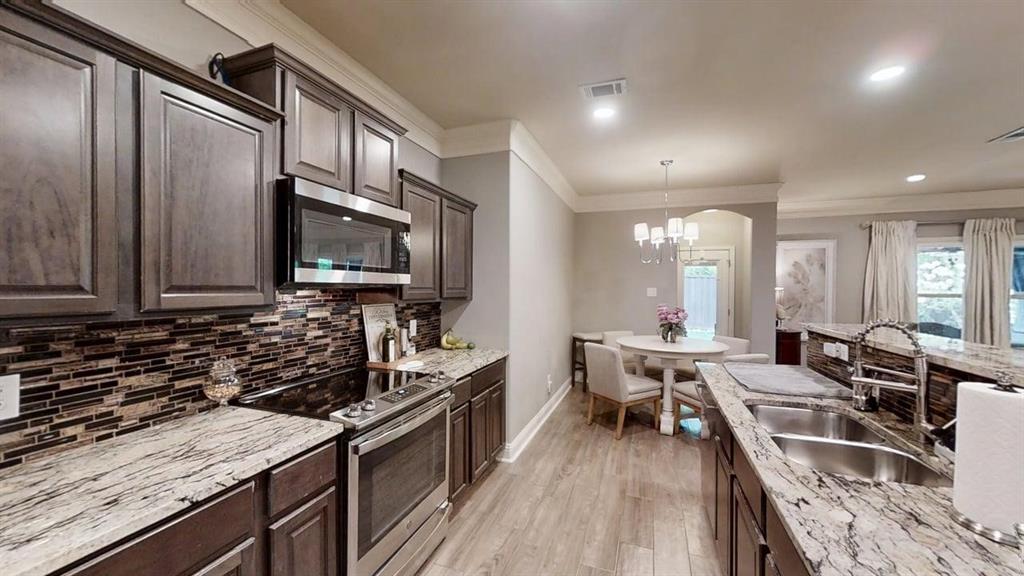 Lea Crest - Residential