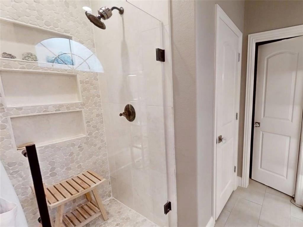 Lea Crest - Residential