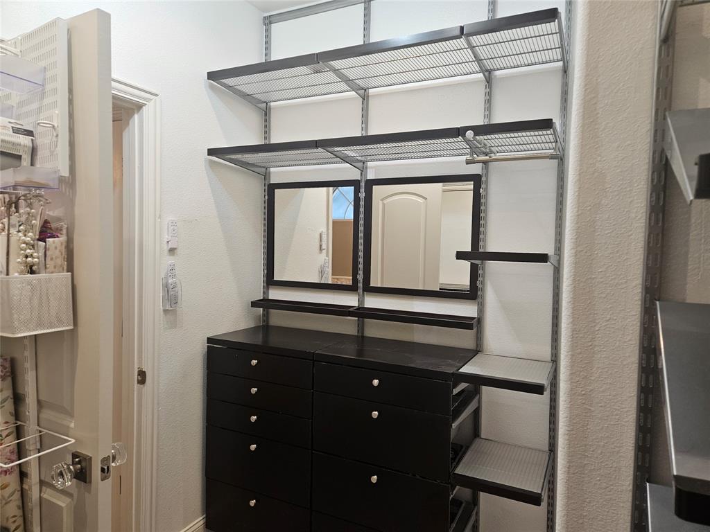 Lea Crest - Residential