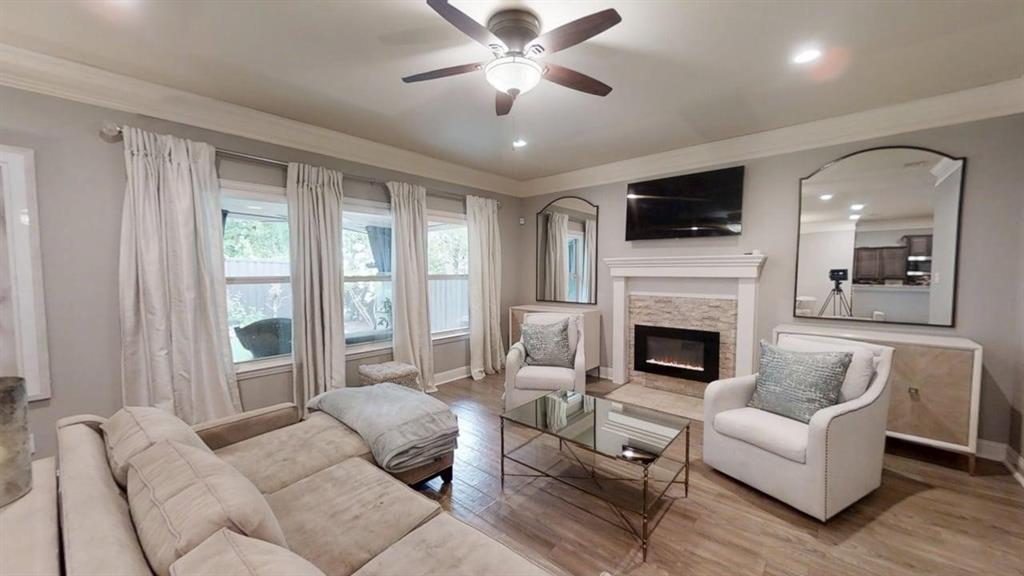 Lea Crest - Residential