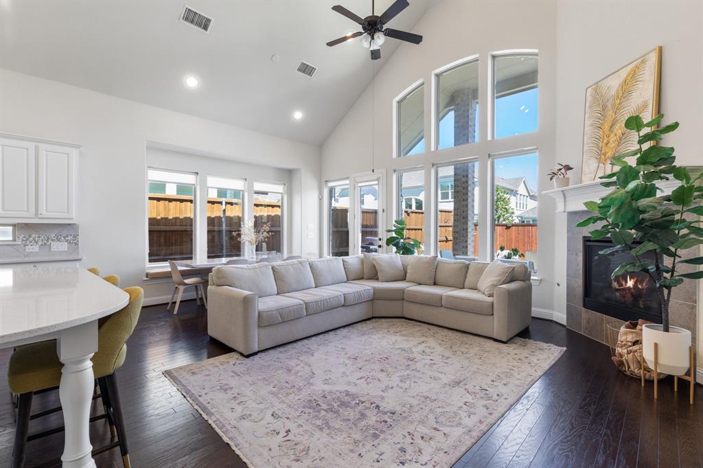 Lake Forest Ph Ia - Residential