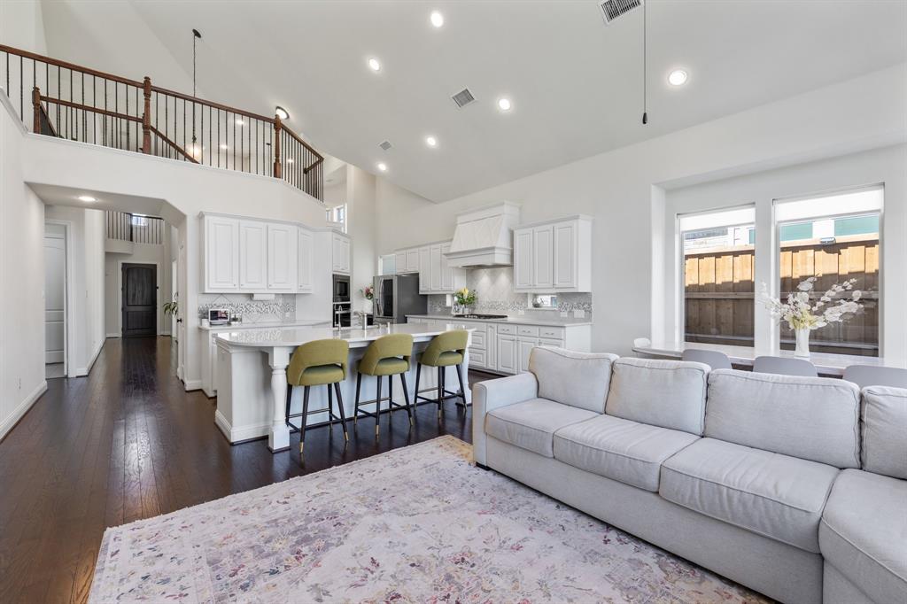 Lake Forest Ph Ia - Residential
