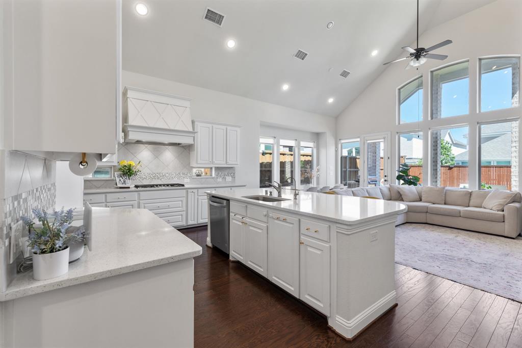 Lake Forest Ph Ia - Residential